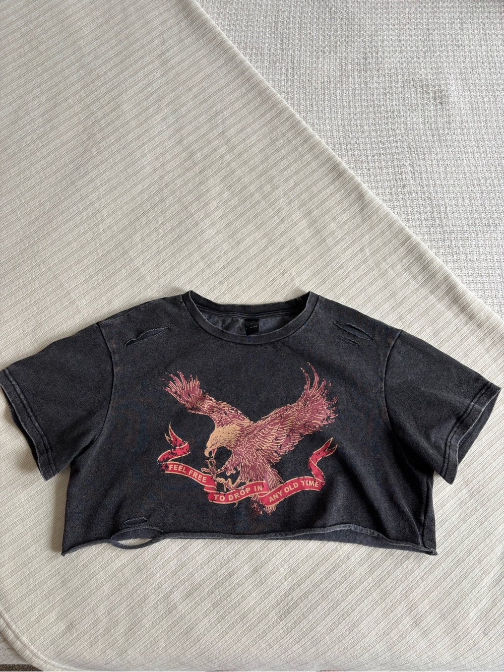 Distressed Black Eagle Graphic Crop Tee